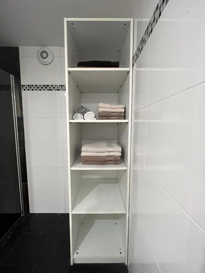 Maison Spacieuse Avec Grand Jardin Et Parking A 20 Min De Lyon Simandres France